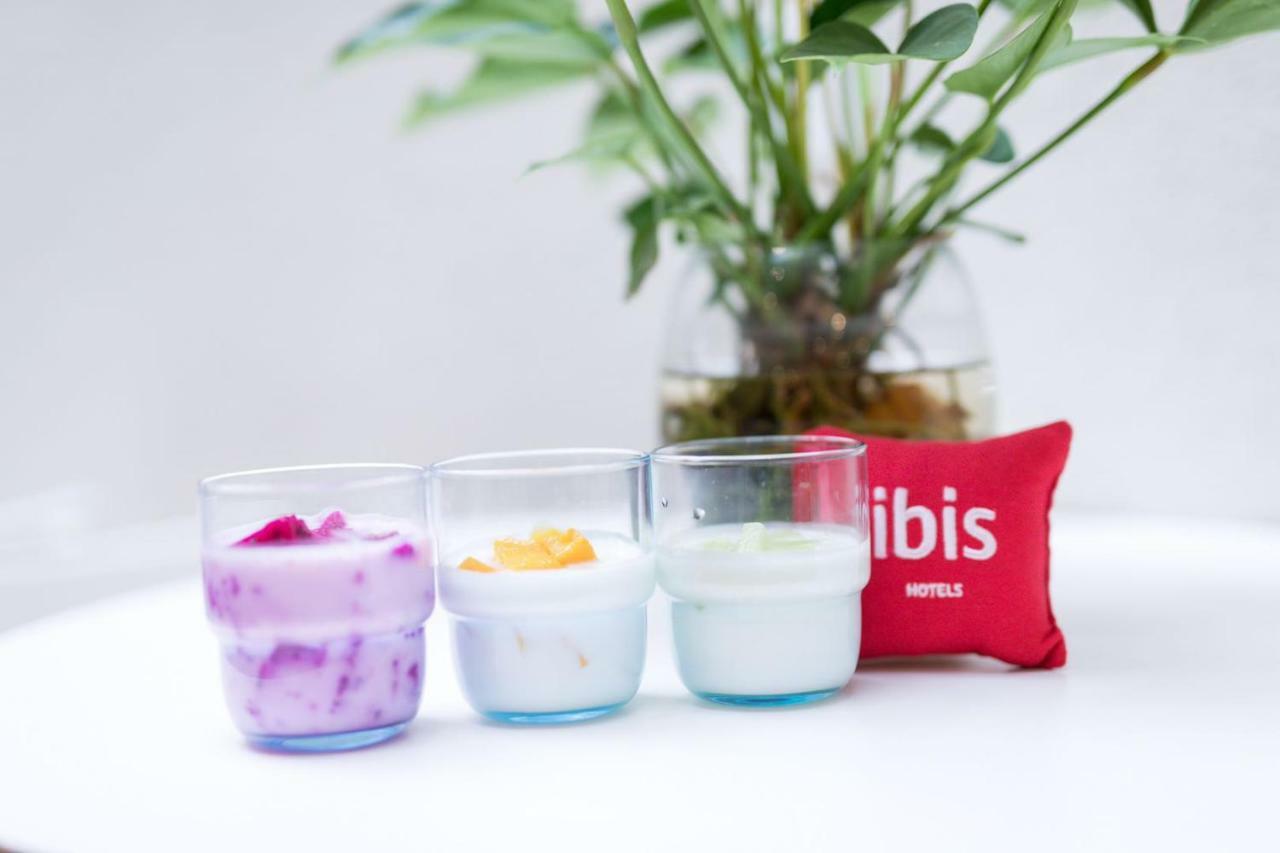 Ibis Shanghai Gubei Exterior photo